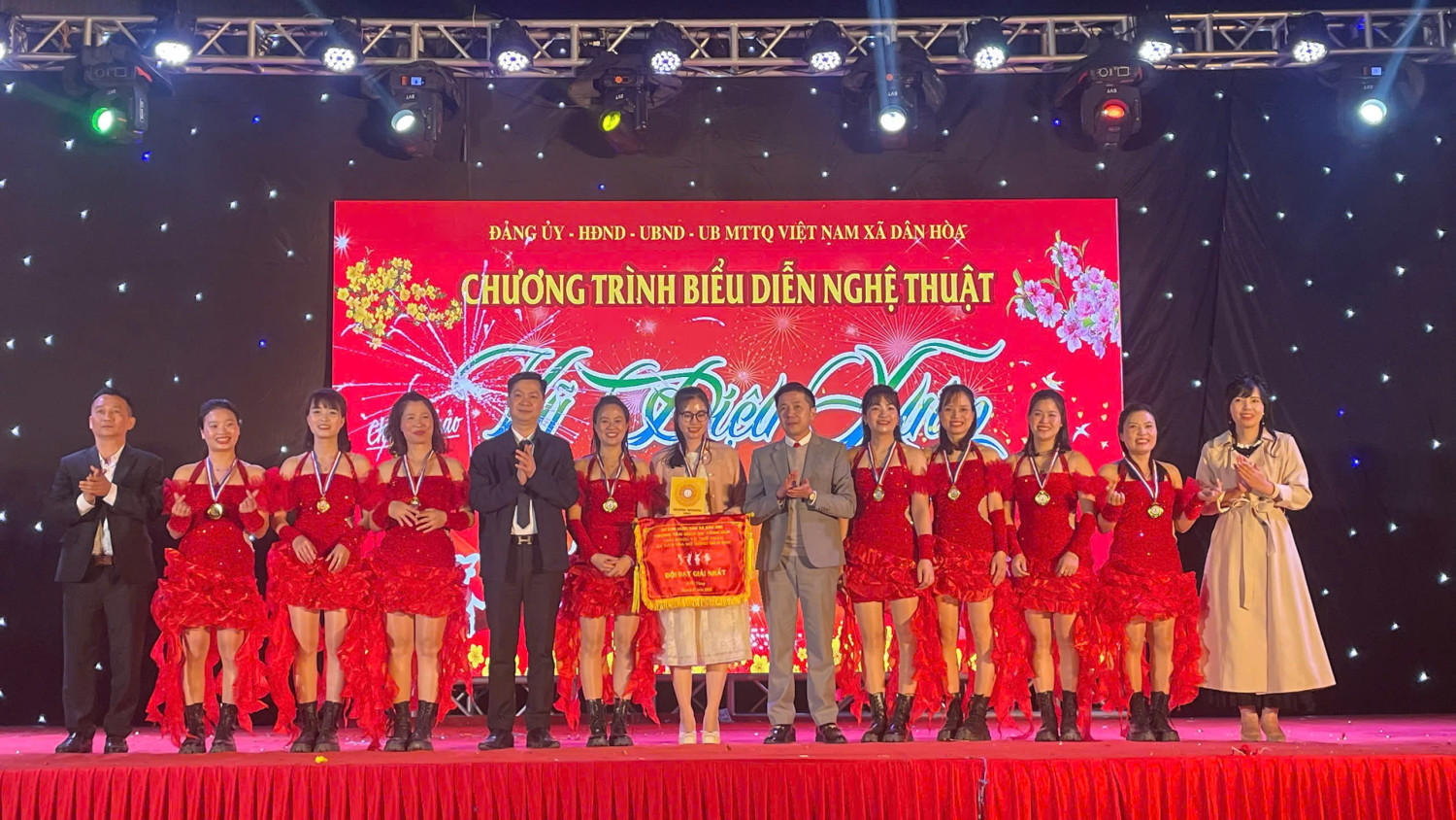 BƯỚC NHẢY VŨ ĐIỆU XUÂN 2026