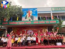 Liên hoan tiếng hát dân ca và trò chơi dân gian