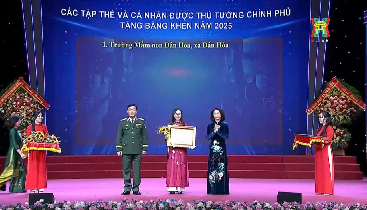 z7214169591910 17d697c3e09bb56a3b159e78e9bbd8c5