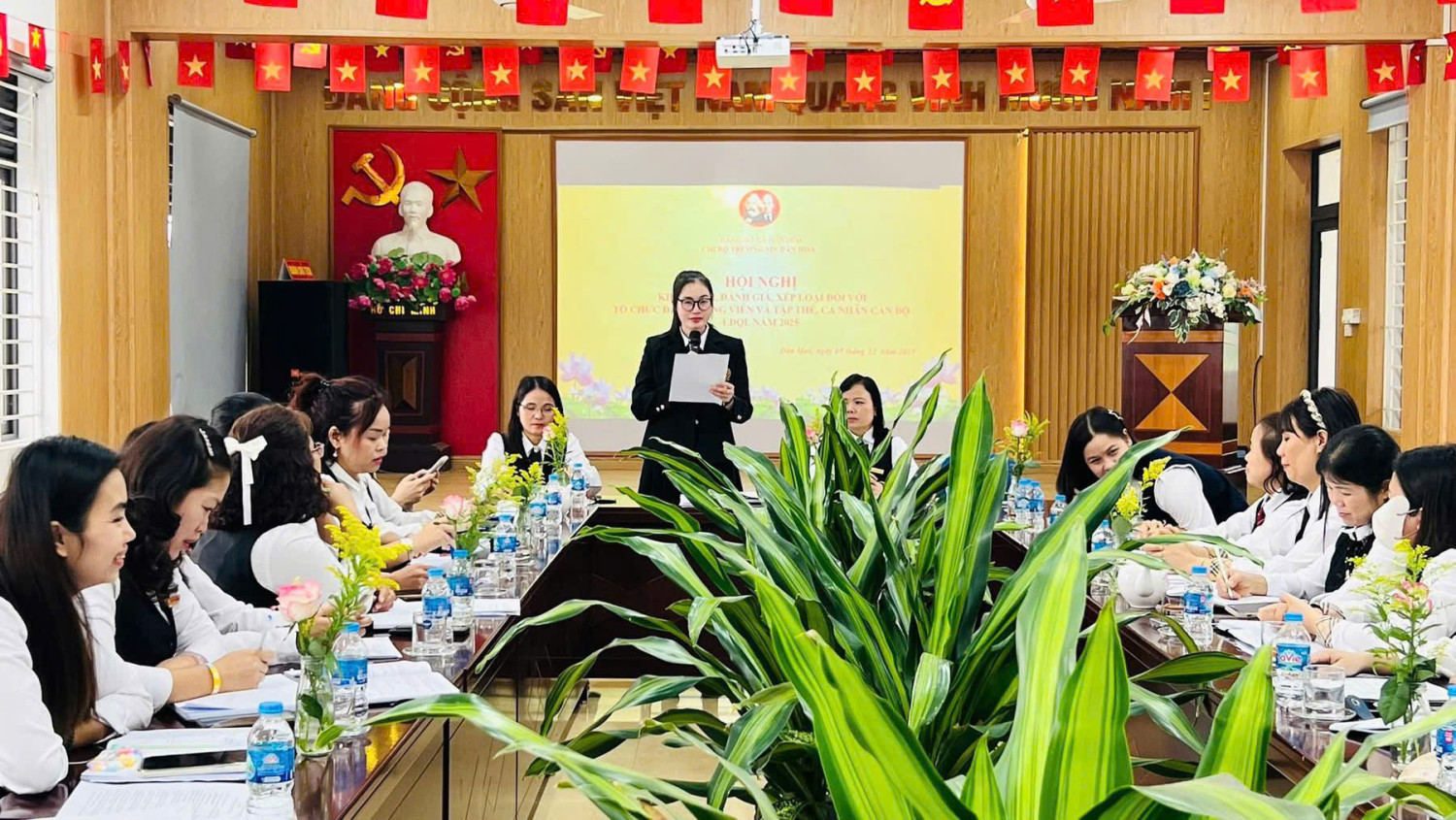 KIỂM ĐIỂM, ĐÁNH GIÁ XẾP LOẠI TỔ CHỨC ĐẢNG, ĐẢNG VIÊN VÀ TẬP THỂ